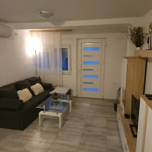  Apartament Lovely Self Check In 2+1